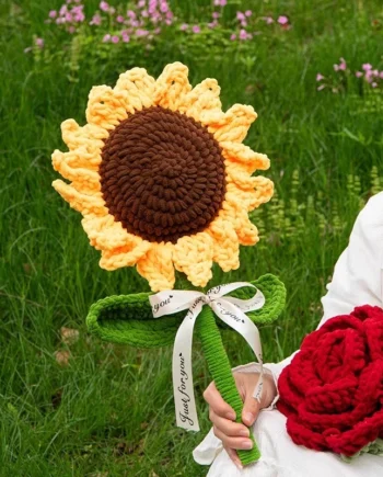 Giant Crochet Rose & Sunflower Bouquet l Handmade Knitted Flower Gift for Mother's Day, Teacher's Day, Anniversary, Birthday & Graduation