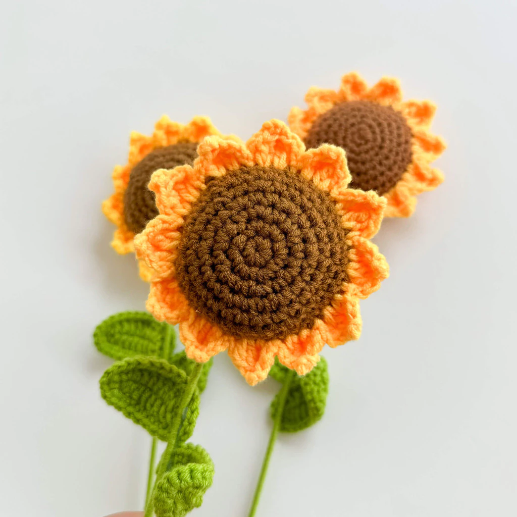 SHIOK Handmade Crochet Smiling Face Sunflower l Bunga Matahari Daisy Wajah Senyum Knitted Flower for Gift & Decoration